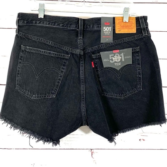 Levis 501 Shorts High Rise Distressed Size 33 - Picture 2 of 11